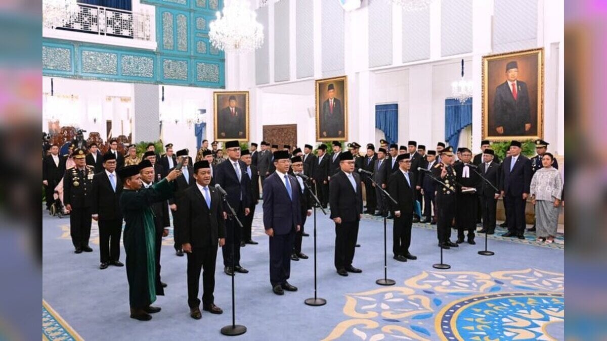 Prabowo Lantik Syahganda Nainggolan Jadi Kepala Bakom