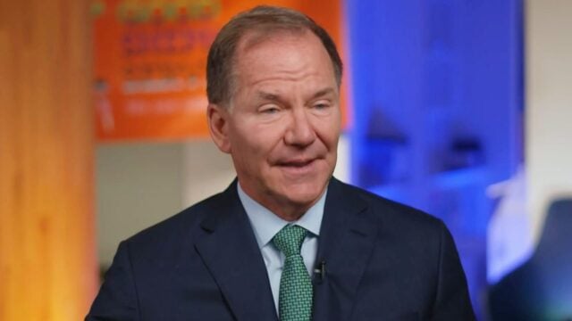 Paul Tudor Jones Warns 2027 Could Challenge U.S. Stocks as Share Sales Grow