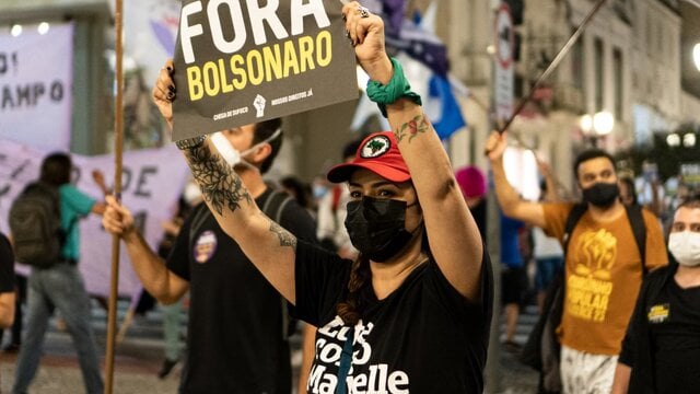 Pelarian Flavio Bolsonaro