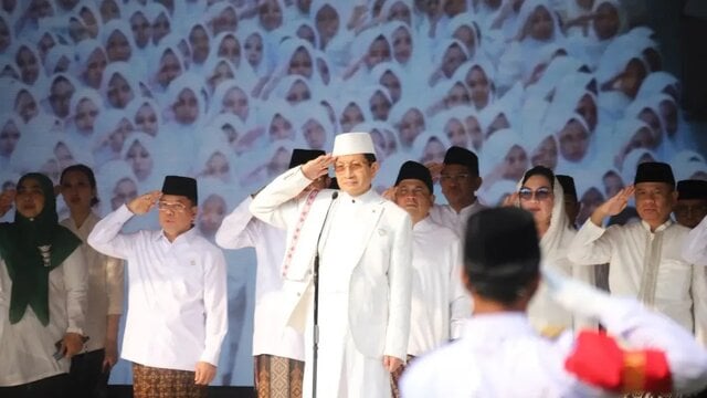 Hari Santri 2026, Menag Dukung Pegawai Bersarung Sepekan Sekali