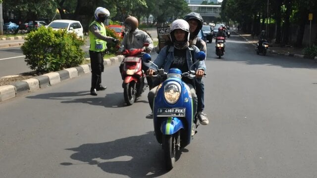 Operasi Patuh 2026 Dimulai, Polisi Sasar Pengendara Lawan Arus