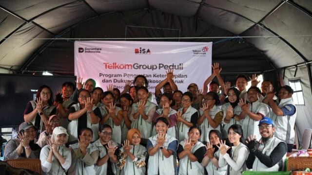Telkom Bantu Pulihkan Pembelajaran Pascagempa Manggarai NTT
