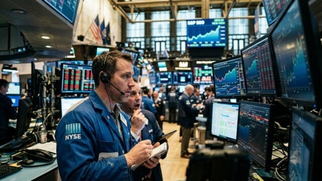 S&P 500 posts first close above 7,800 as tech shares rise