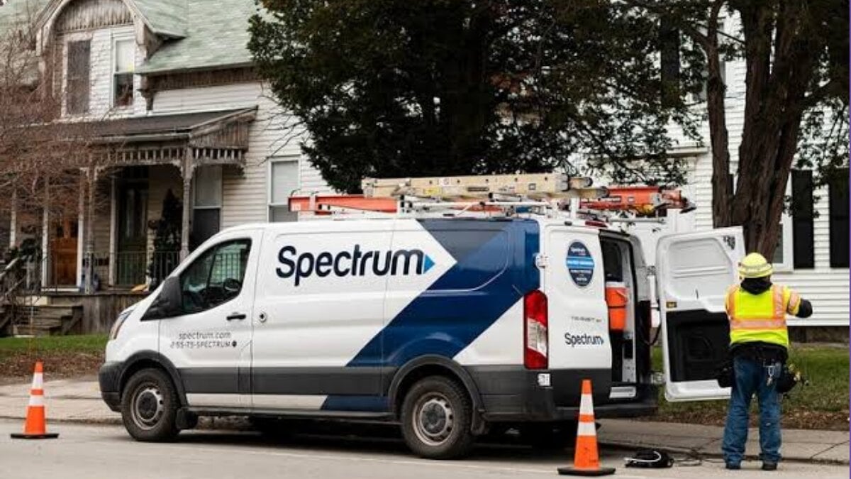 Spectrum Outage Reports Point to Local Issues in California and Florida