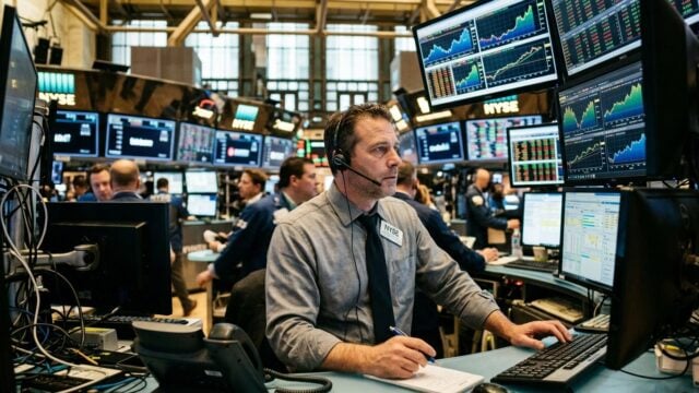 U.S. Stocks Rebound as Investors Brace for Earnings Reports
