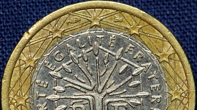 Euro drops high energy pressure tests France and markets